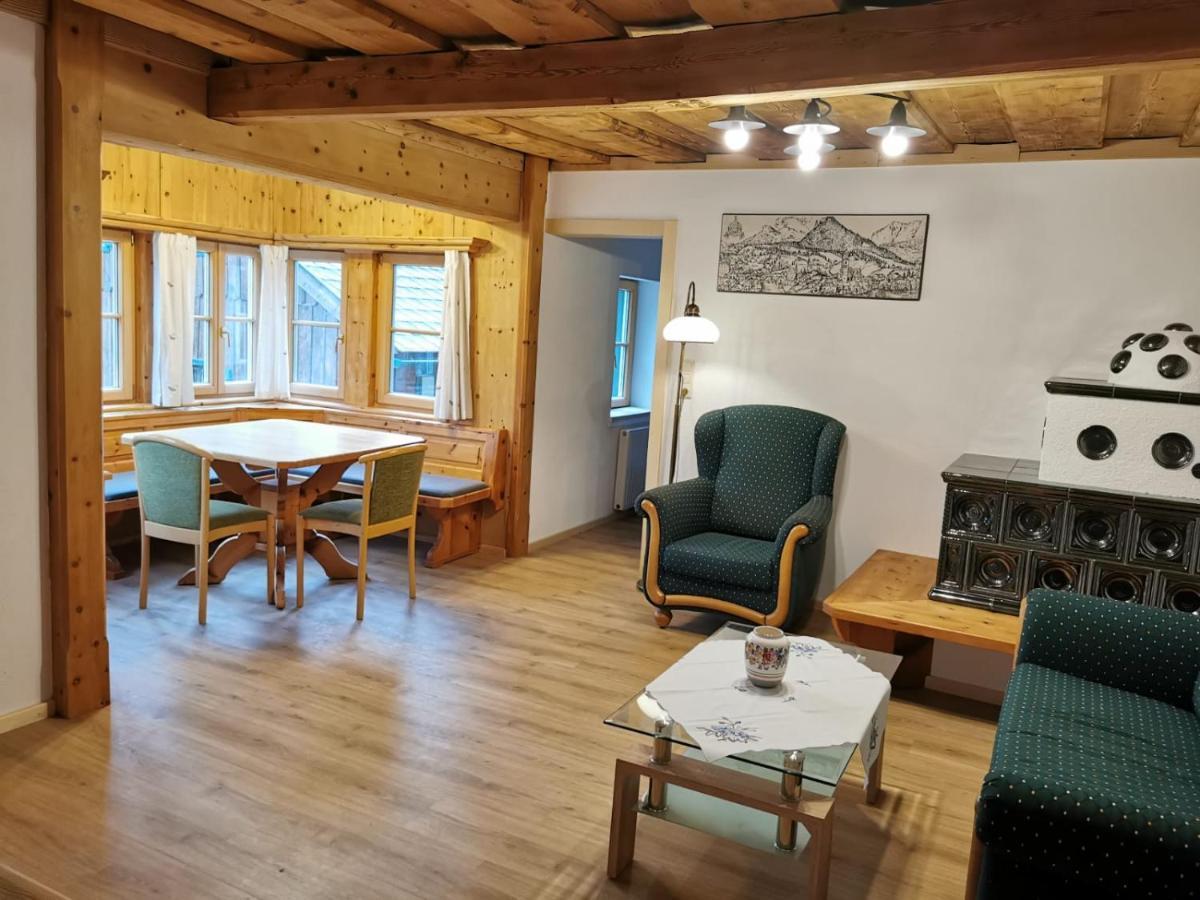 Rosl Am Ferienhaus *
